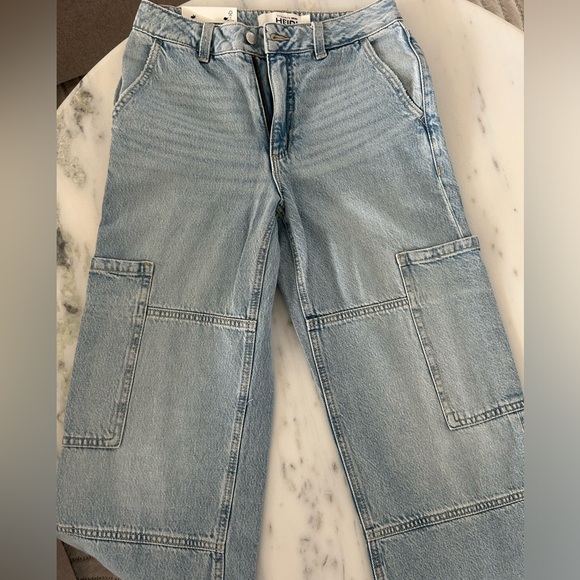 DYNAMITE - Heidi Wide Leg Cargo Jeans - Size 25 - NWT. - Picture 5 of 6